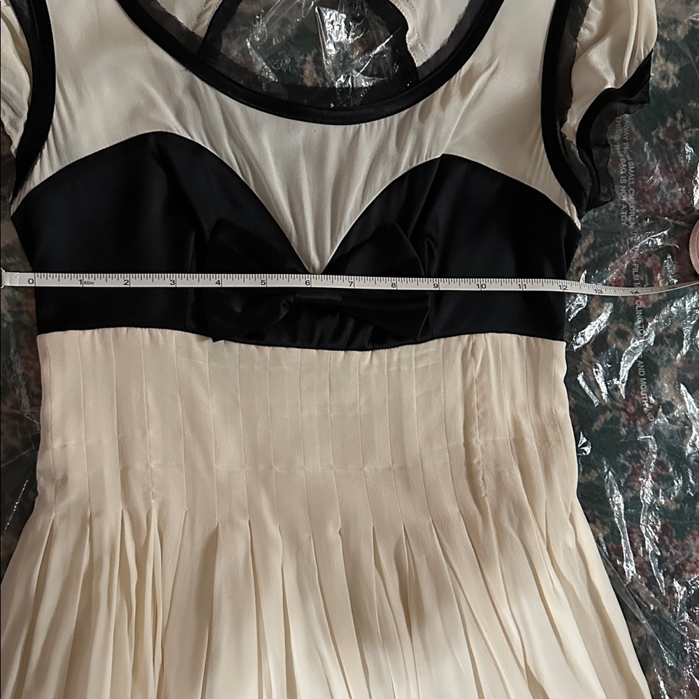 SILK BEBE DRESS - Picture 10 of 10